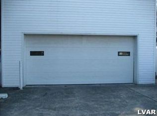 714 S Lehigh Gap St, Walnutport, PA 18088