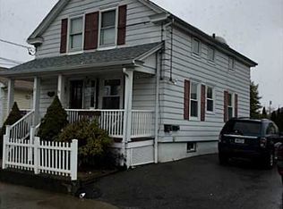 78 Memorial Dr, Pawtucket, RI 02860