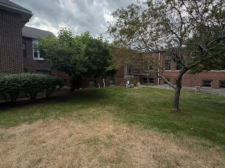 314 Bedford St #106 — Photo 17