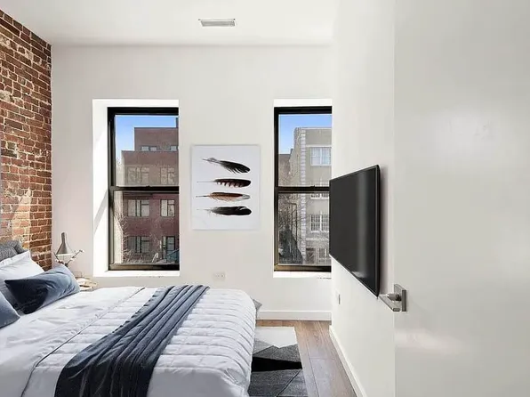 181 Kosciusko Street image 10 of 22