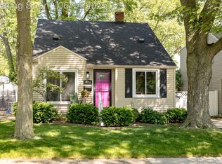 1534 Oakley Rd, Clawson, MI 48017