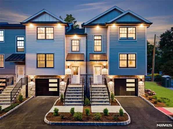 72 Lake Ave, Midland Park, NJ 07432