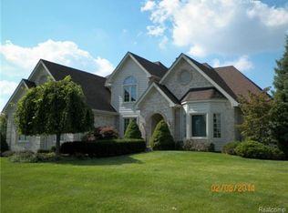 13933 Pleasant View Ct, Plymouth, MI 48170