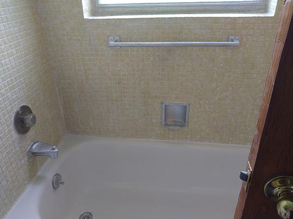 2nd image of 141 Sussex H #141