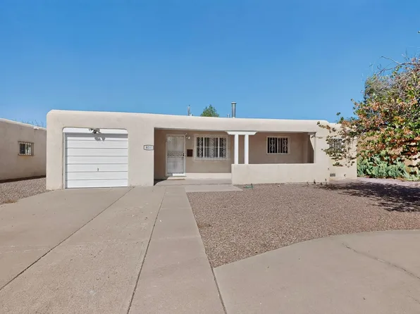 825 Dakota St SE, Albuquerque, NM 87108