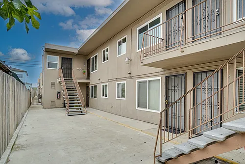 3846 Van Dyke Ave Photo 1