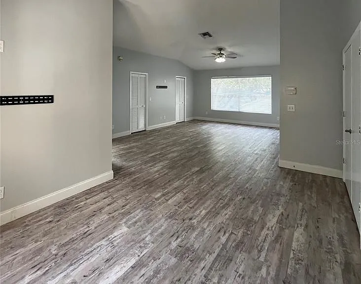 9318 Heritage Oak Ct — Photo 36