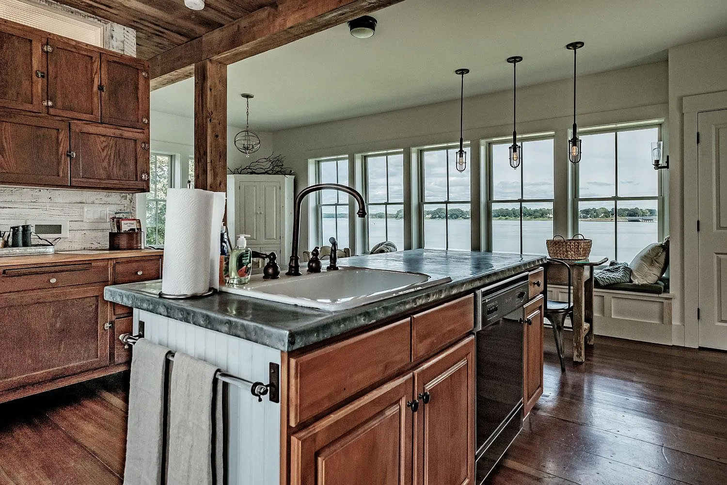 1 bed, 1.5 bath, 1100 sqft, $3,000 — Photo 4