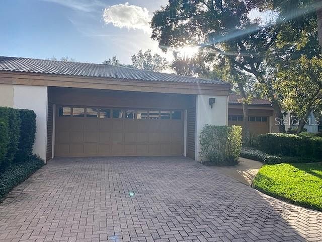 1st image of 131 Bridlewood Ln