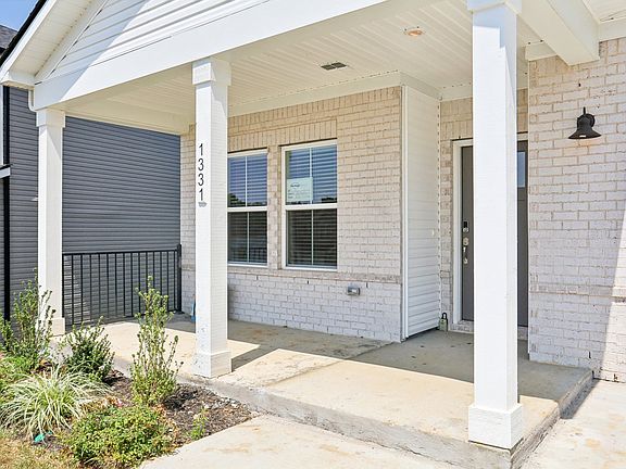 4th image of 1331 Bluffton Cir