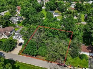 4 N Niles Ave, Addison, IL 60101