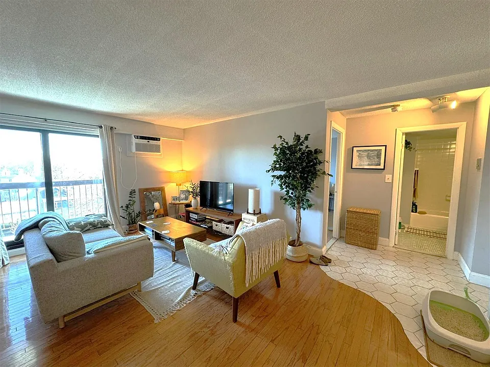 57-59 Mystic St #5A