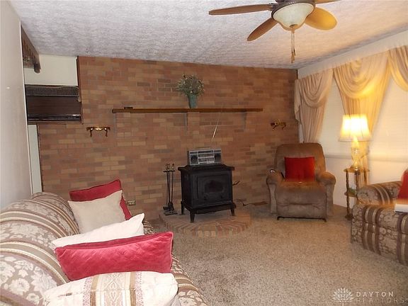 4th image of 1005 Weinland St