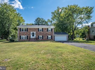 829 Lincoln Dr, Fredericksburg, VA 22407