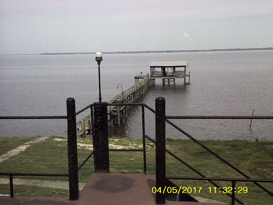 230 ft. Pier from medal deck