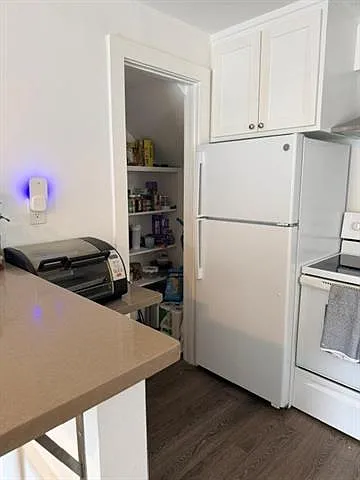 216 Bermuda St #1A — Photo 7