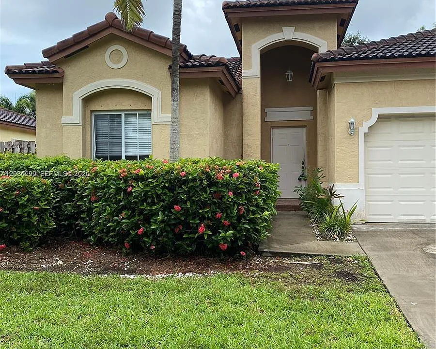 8982 SW 212th Ter