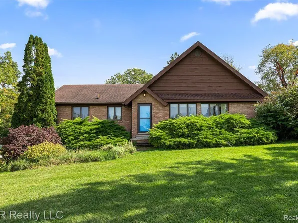9473 Carson Hwy, Tecumseh, MI 49286