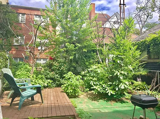 Rented by Astoria Realty | media 7