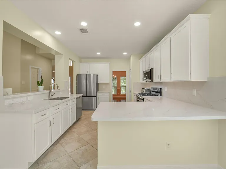 2414 Falcon Knoll Ln — Photo 19