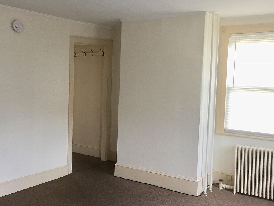 2nd image of 20 Sewall St APT 3
