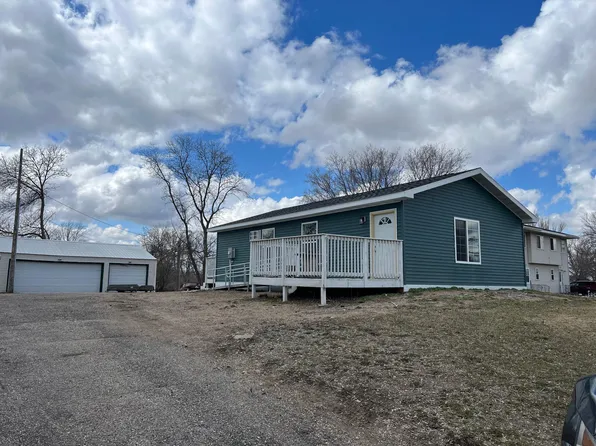 208 Minnesota Ave, Detroit Lakes, MN 56501