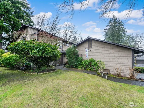 11804 Stendall Drive N, Seattle, WA 98133