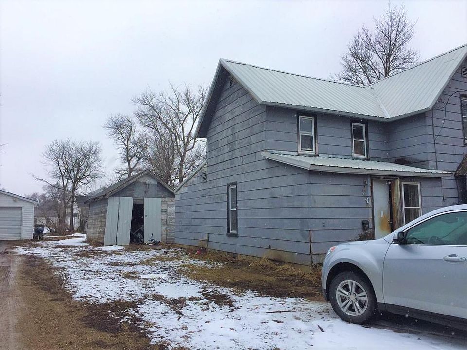 2nd image of 29 2nd Ave S