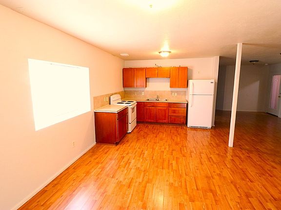 2nd image of 1338 Jefferson St APT C