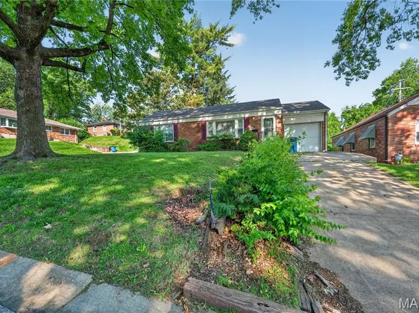 4701 Nelson Dr, Saint Louis, MO 63121