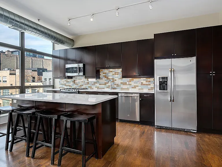 23 N Green St #306 — Photo 8
