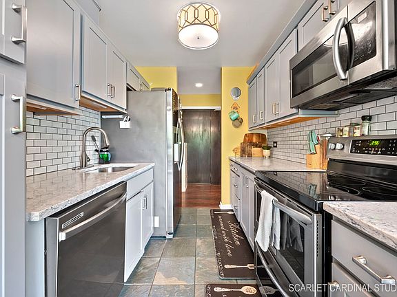 5th image of 5500 Hillcrest Ln APT 3L