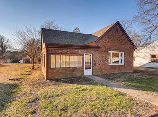 423 S 3rd St, Boonville, IN 47601