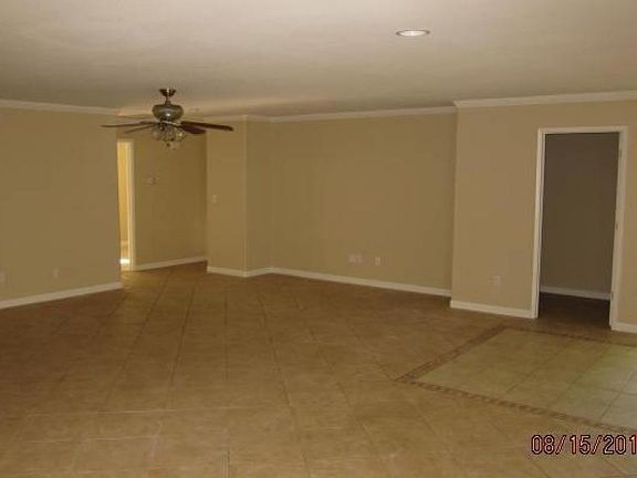4th image of 1222 Yellowhammer Dr