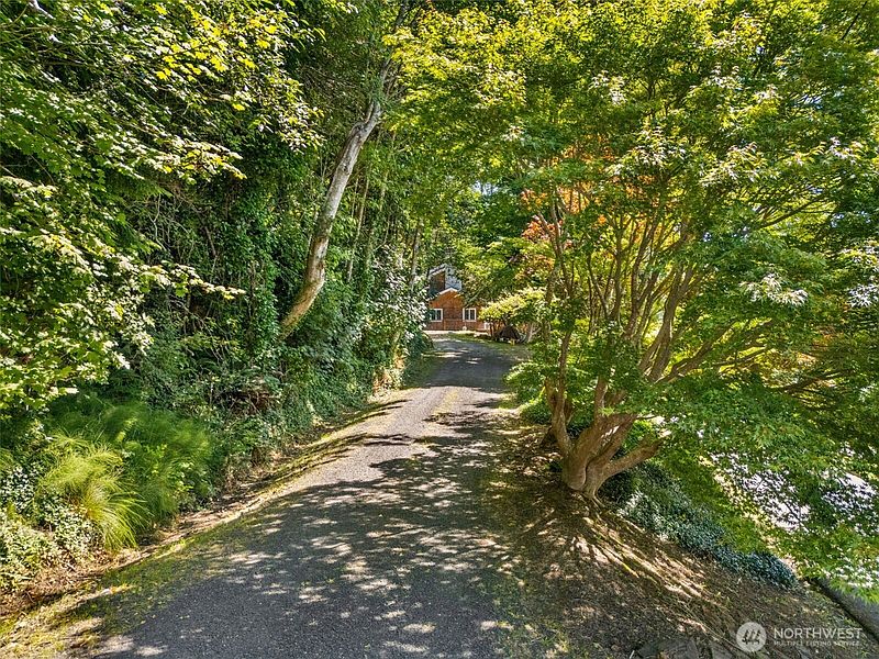 2nd image of 106 W 12th Street