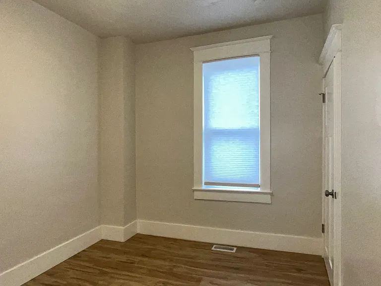 810 W Arapahoe Ave — Photo 16