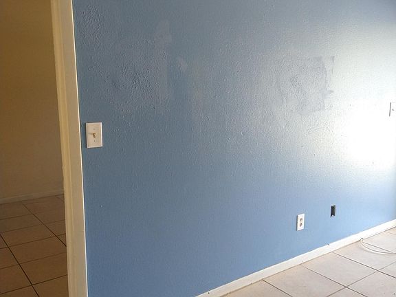 4th image of 3130 38th Ave S