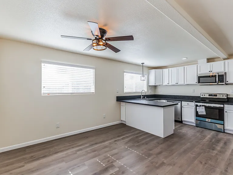 307 Livoti Ave — Photo 15