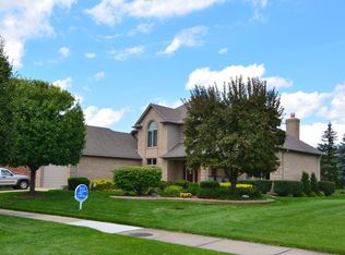16889 Renee Dr, Macomb, MI 48042