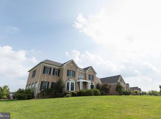 10614 Rivers Bend Ln, Potomac, MD 20854