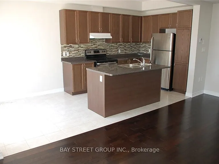 90 Raymond Rd #32 — Photo 2