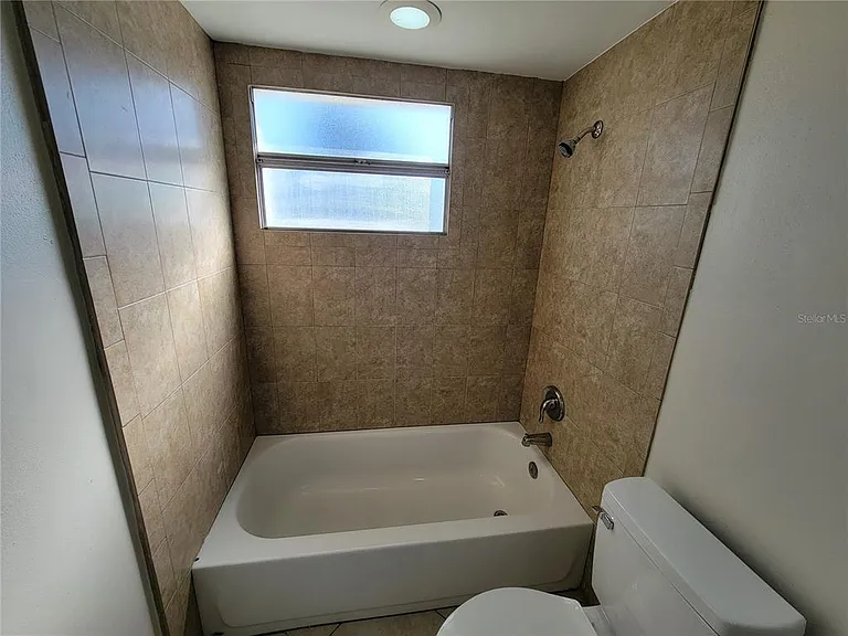 1212 Windermere Way — Photo 10