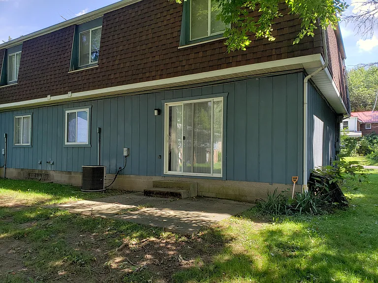 3162 N Prosser Ave — Photo 2