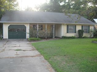 104 Spring Dr, Jacksonville, NC 28540