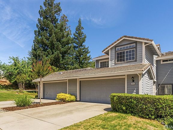 2nd image of 3802 Inverness Way