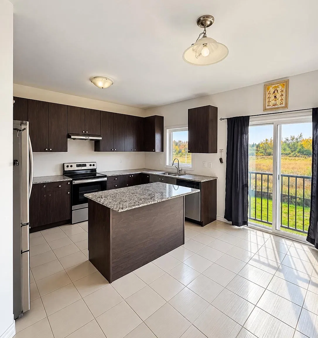 4 bed, $2,700 — Photo 4