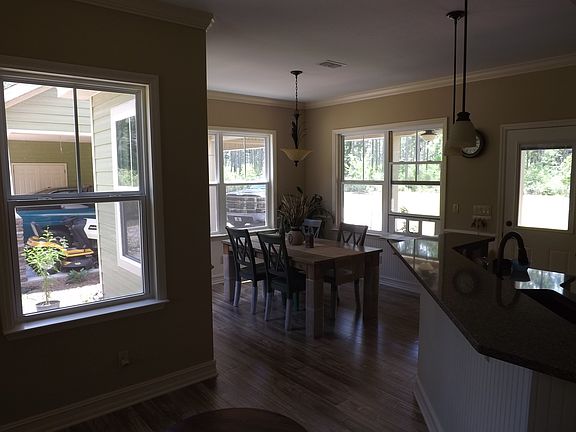 5th image of 44 Winchester Ln