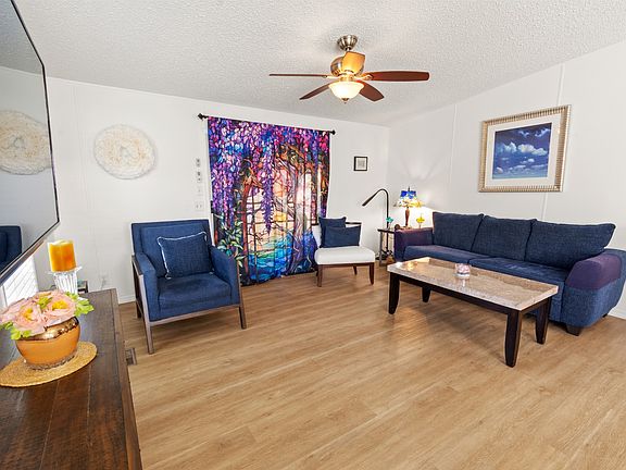 5th image of 126 Silver Crest Dr