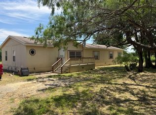 7634 Edward Tarin Dr, Elmendorf, TX 78112