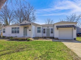 305 W Sugnet Rd, Midland, MI 48640